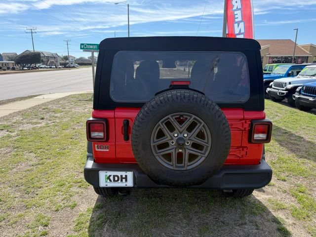 Used 2024 Jeep Wrangler Sport AWD/4WD image 6