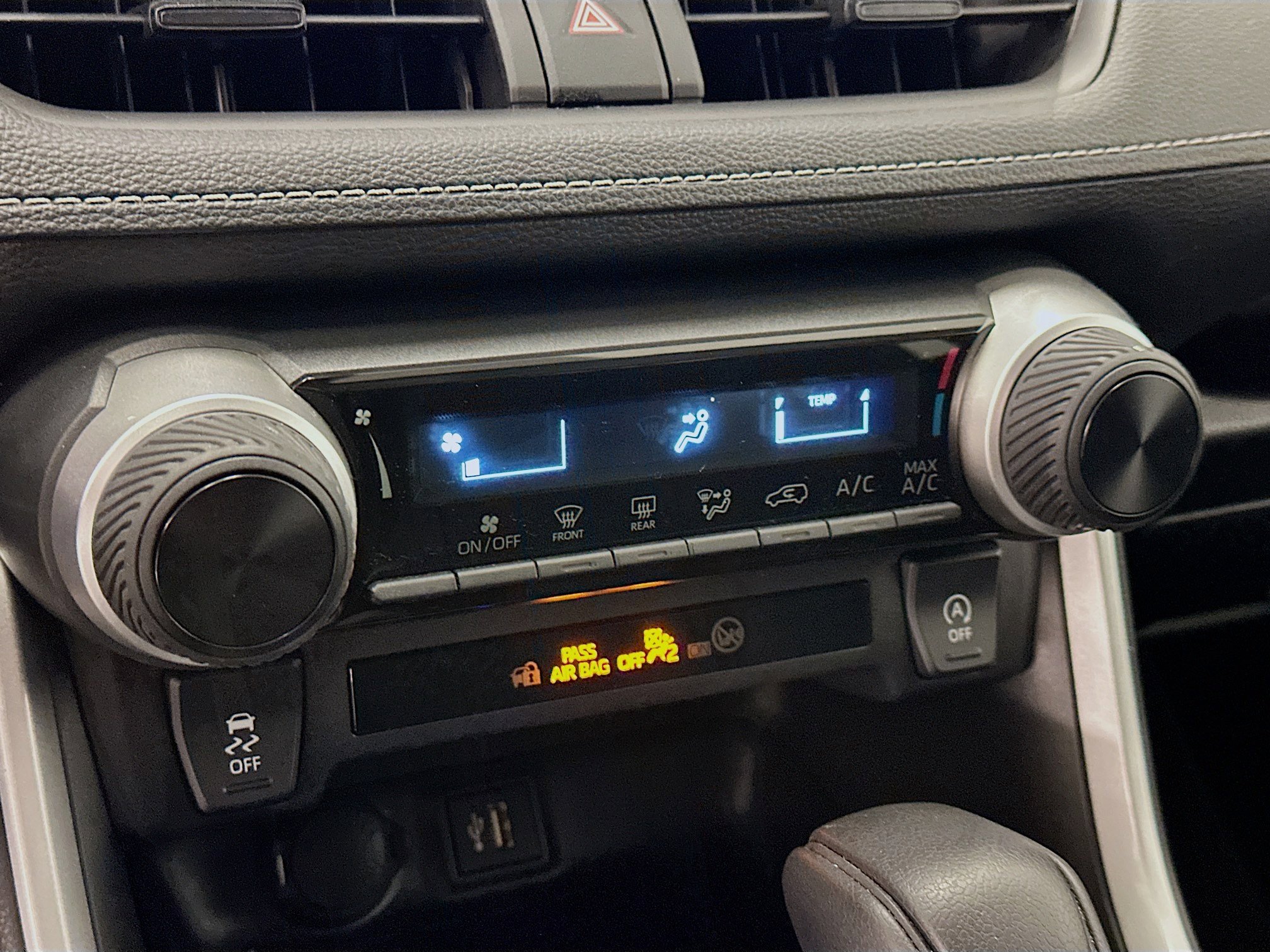 Used 2025 Toyota RAV4 LE image 24