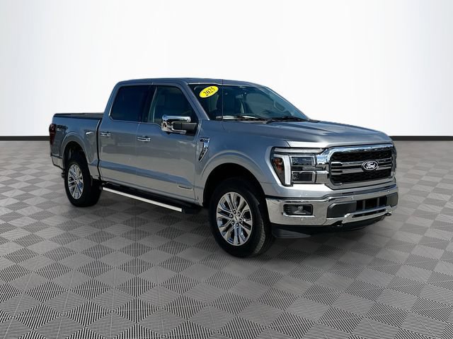 Used 2025 Ford F150 Lariat w/ Equipment Group 501A Mid AWD/4WD image 3