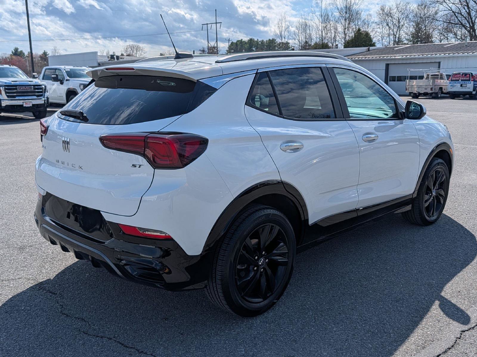Certified 2024 Buick Encore GX Sport Touring w/ Advanced Technology Package AWD/4WD image 9
