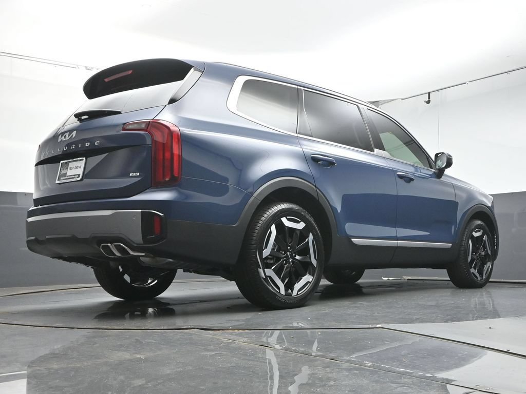 Used 2025 Kia Telluride S AWD/4WD image 43
