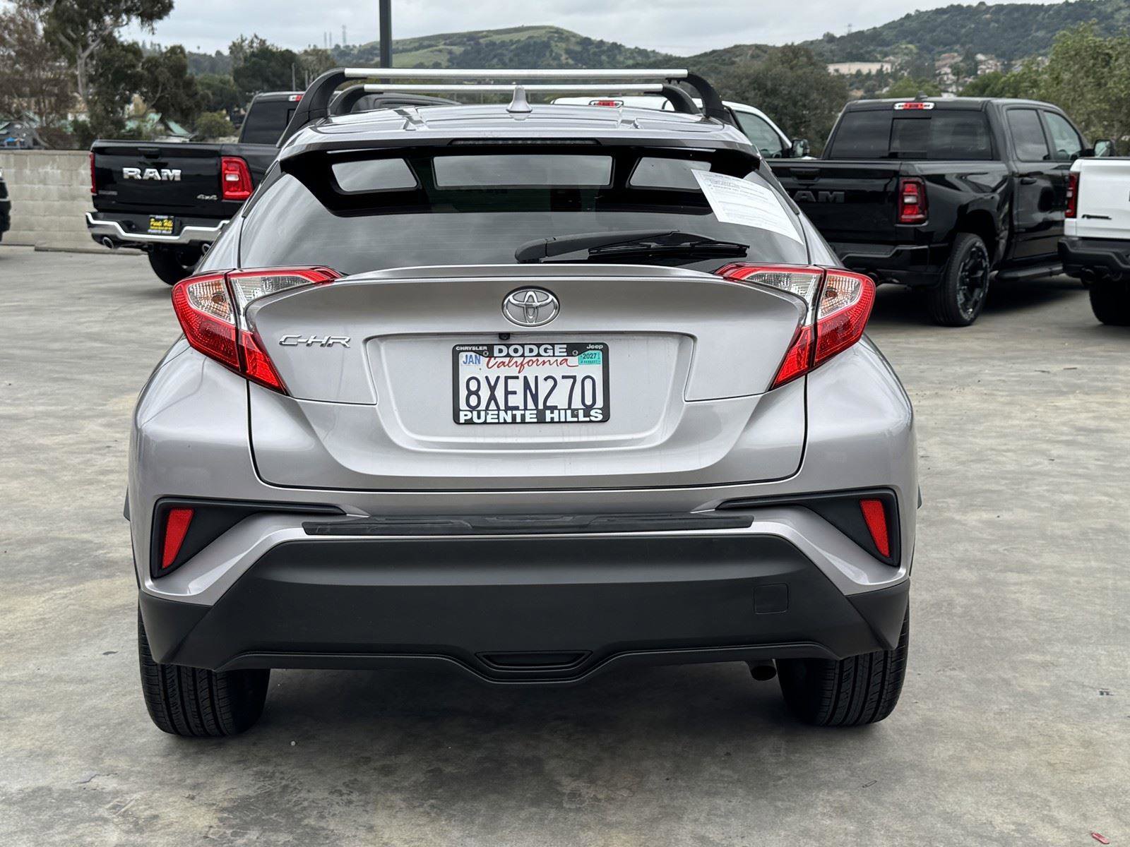 Used 2019 Toyota C-HR XLE image 5