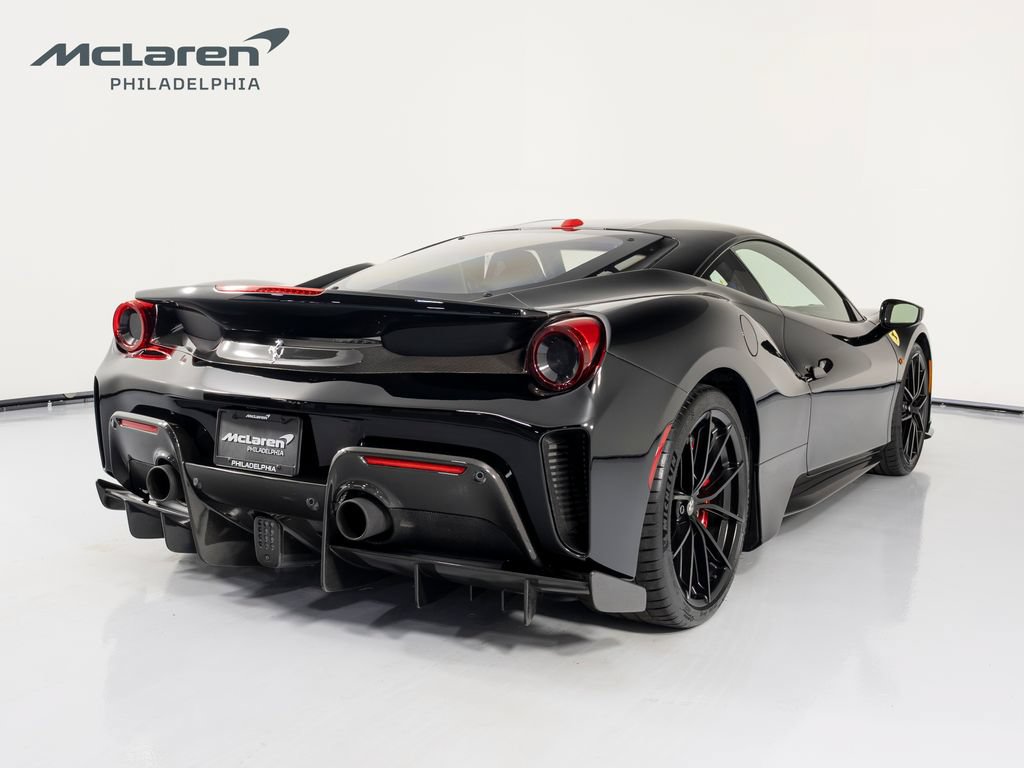 Used 2020 Ferrari 488 Pista Coupe RWD image 5