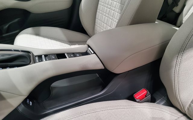 Used 2025 Honda HR-V LX image 34