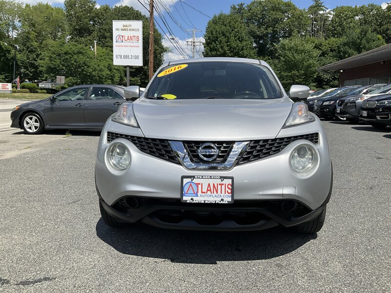 Used 2016 Nissan Juke SV w/ Technology Package AWD/4WD image 2