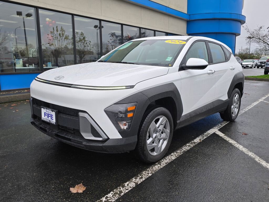 Used 2024 Hyundai Kona SE