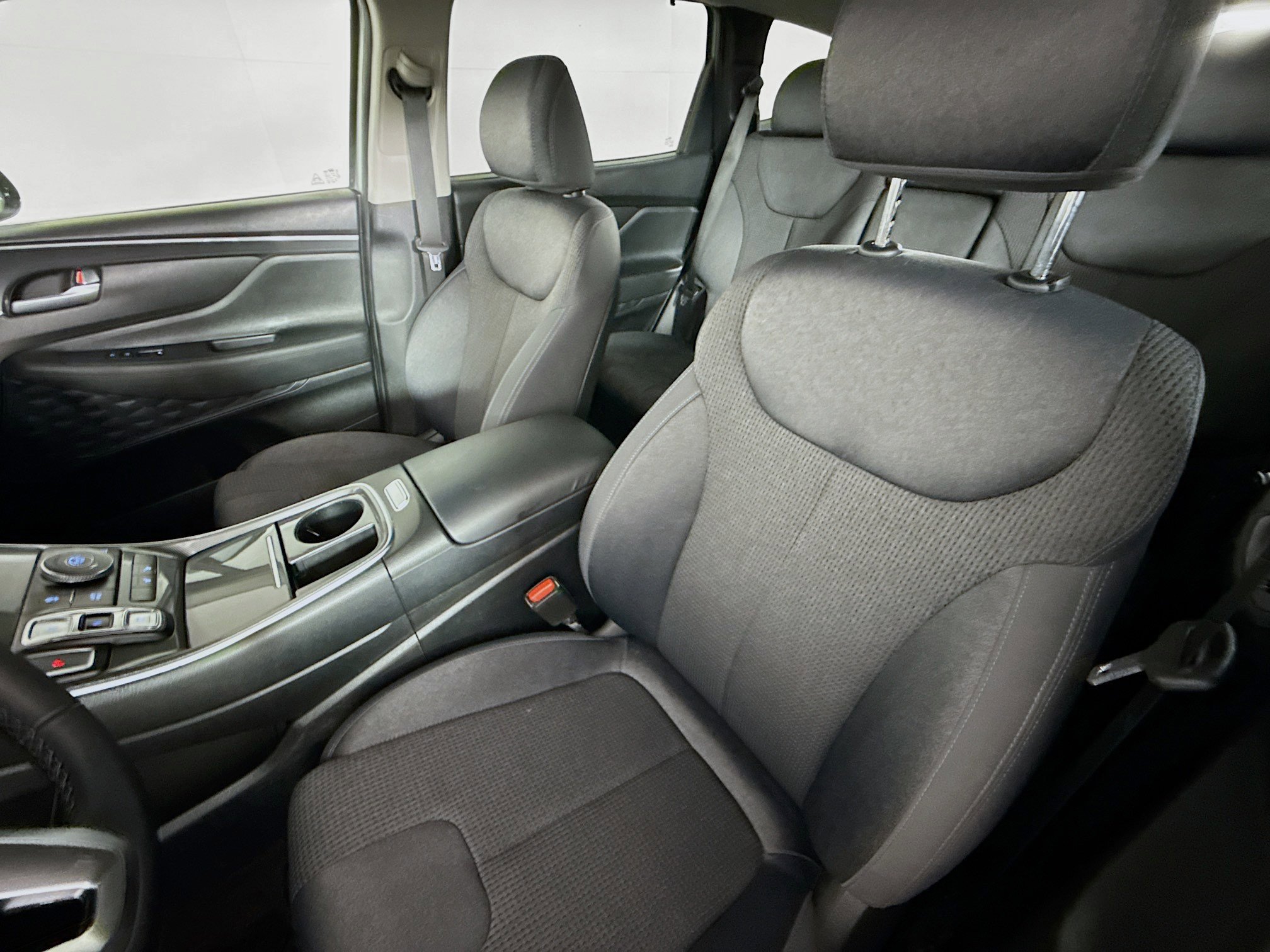 Used 2022 Hyundai Santa Fe SEL w/ Convenience Package image 25