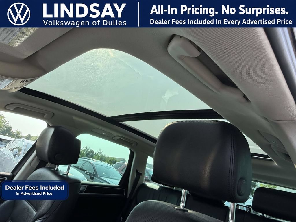 Used 2016 Volkswagen Touareg TDI AWD/4WD image 17