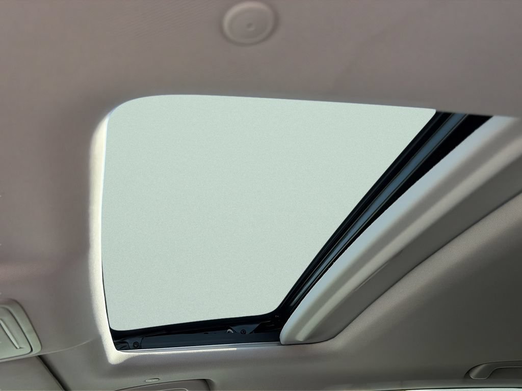 Used 2024 Honda CR-V EX image 16