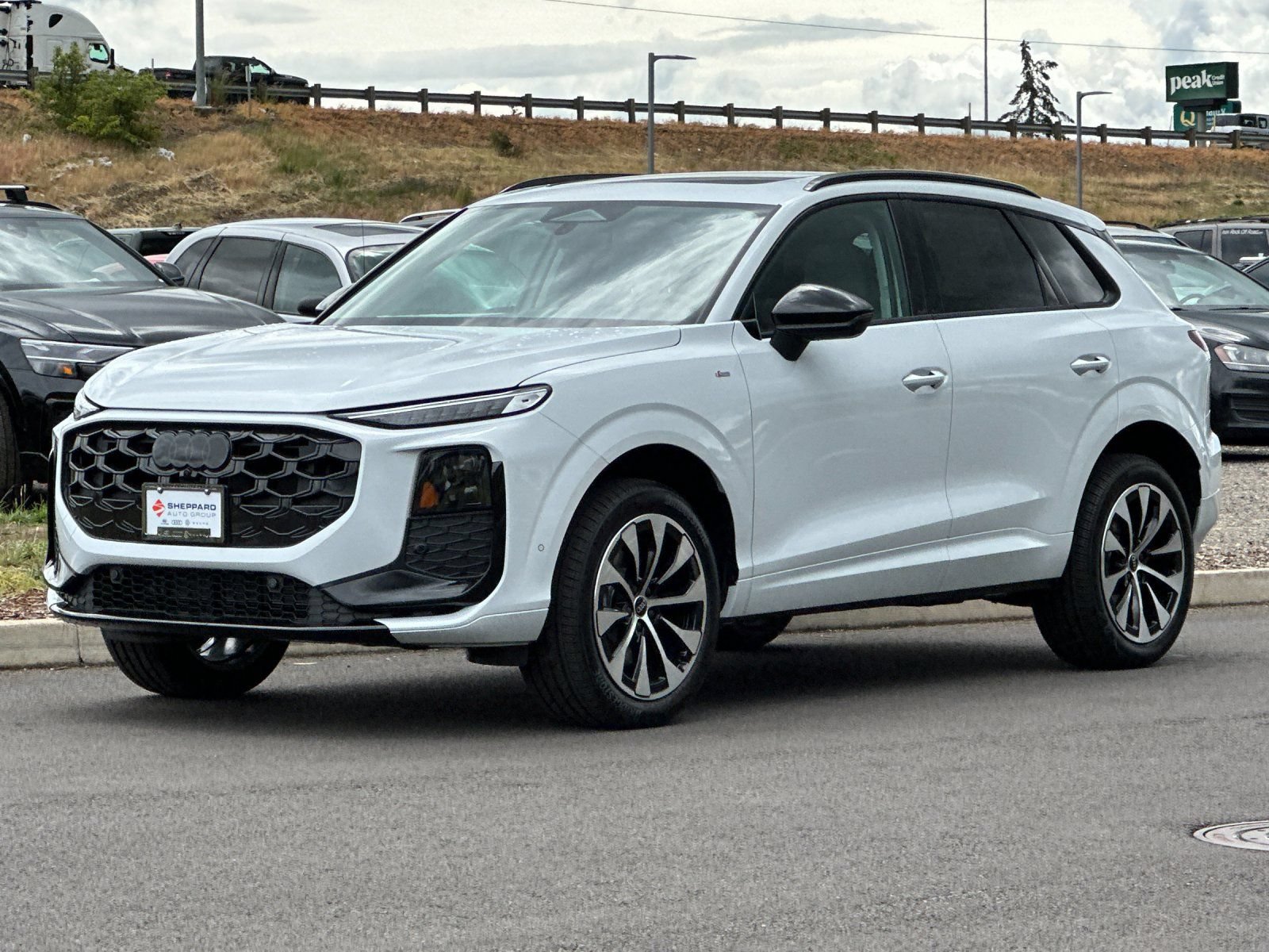 New 2026 Audi Q3 quattro 2.0T AWD/4WD image 7