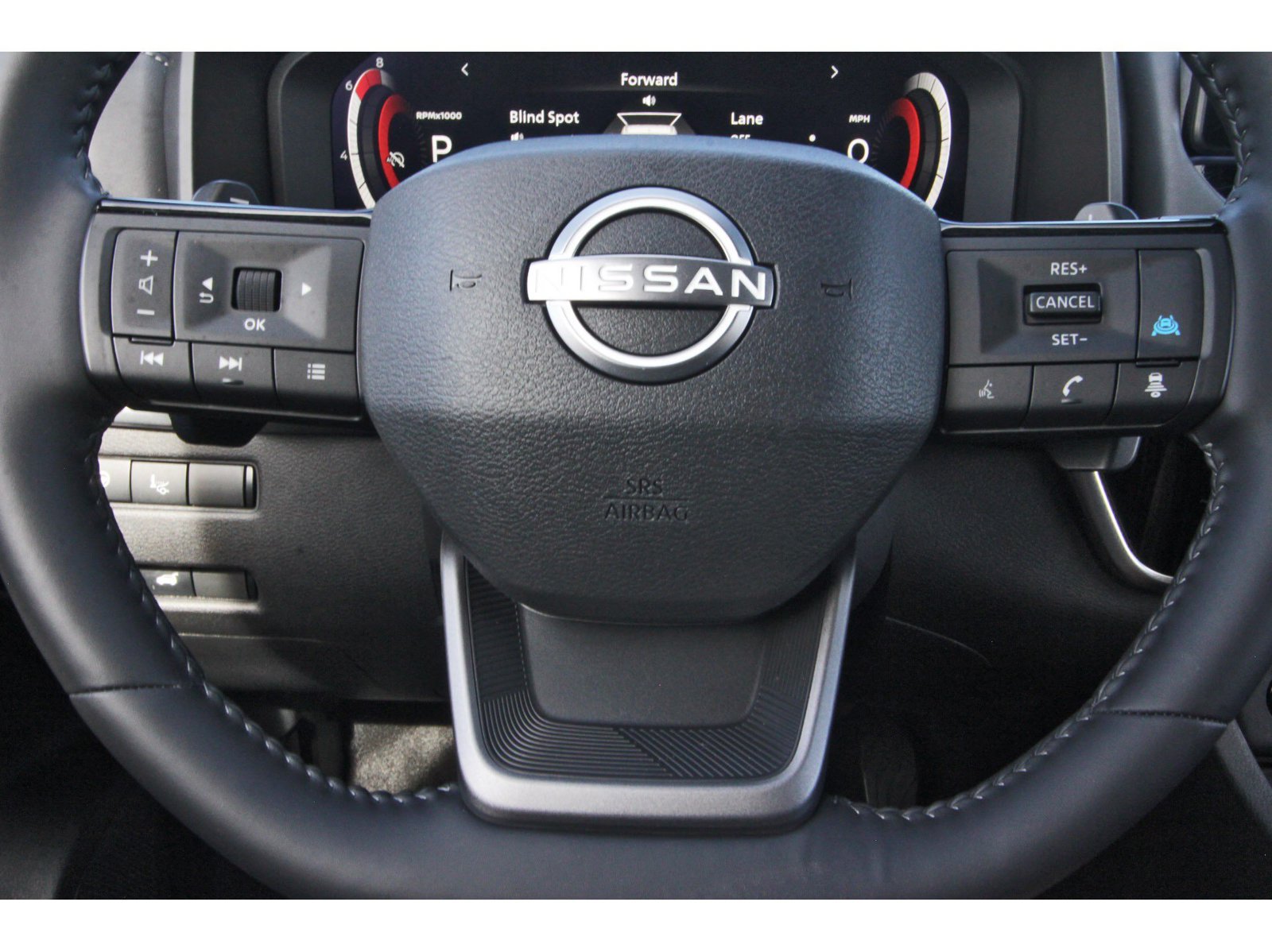 Certified 2025 Nissan Rogue SL w/ SL Premium Package FWD image 18