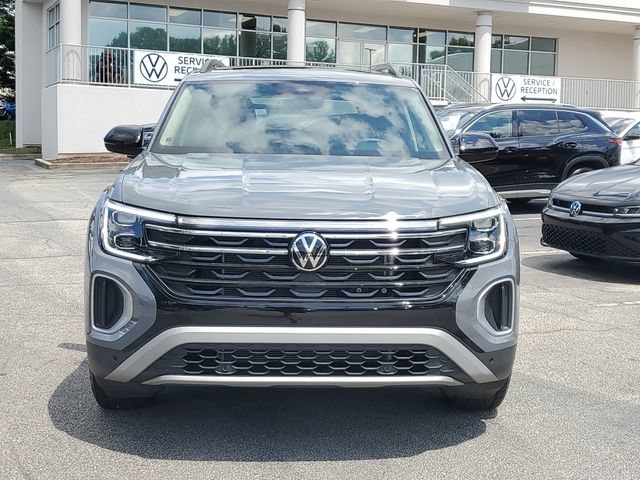 Certified 2025 Volkswagen Atlas Peak Edition SE AWD/4WD image 2