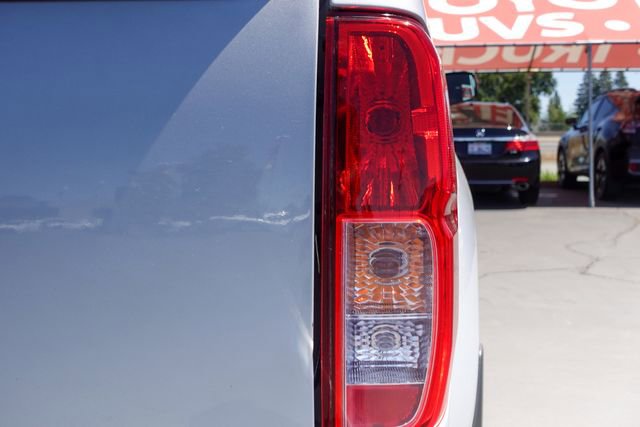 Used 2018 Nissan Frontier SV RWD image 7