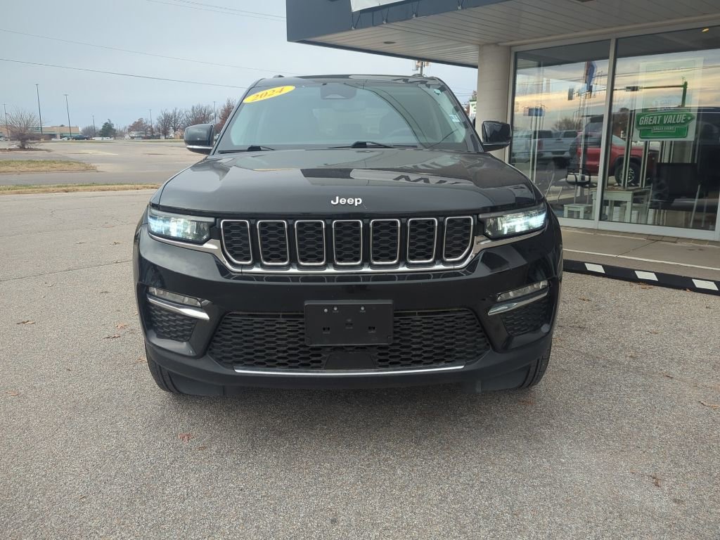 Used 2024 Jeep Grand Cherokee Limited image 2