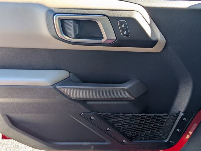 Used 2023 Ford Bronco Wildtrak image 38