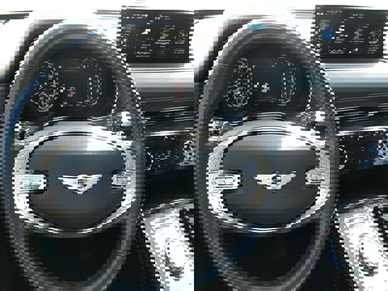 Used 2024 Genesis GV80 2.5T image 16