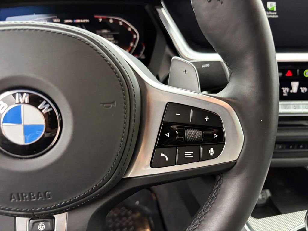 Used 2025 BMW Z4 M40i w/ Premium Package image 18
