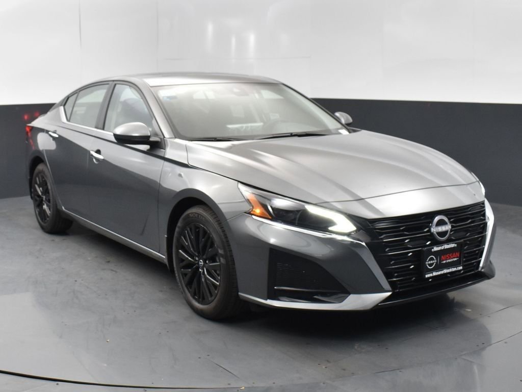 New 2025 Nissan Altima 2.5 SV w/ SV Special Edition Package