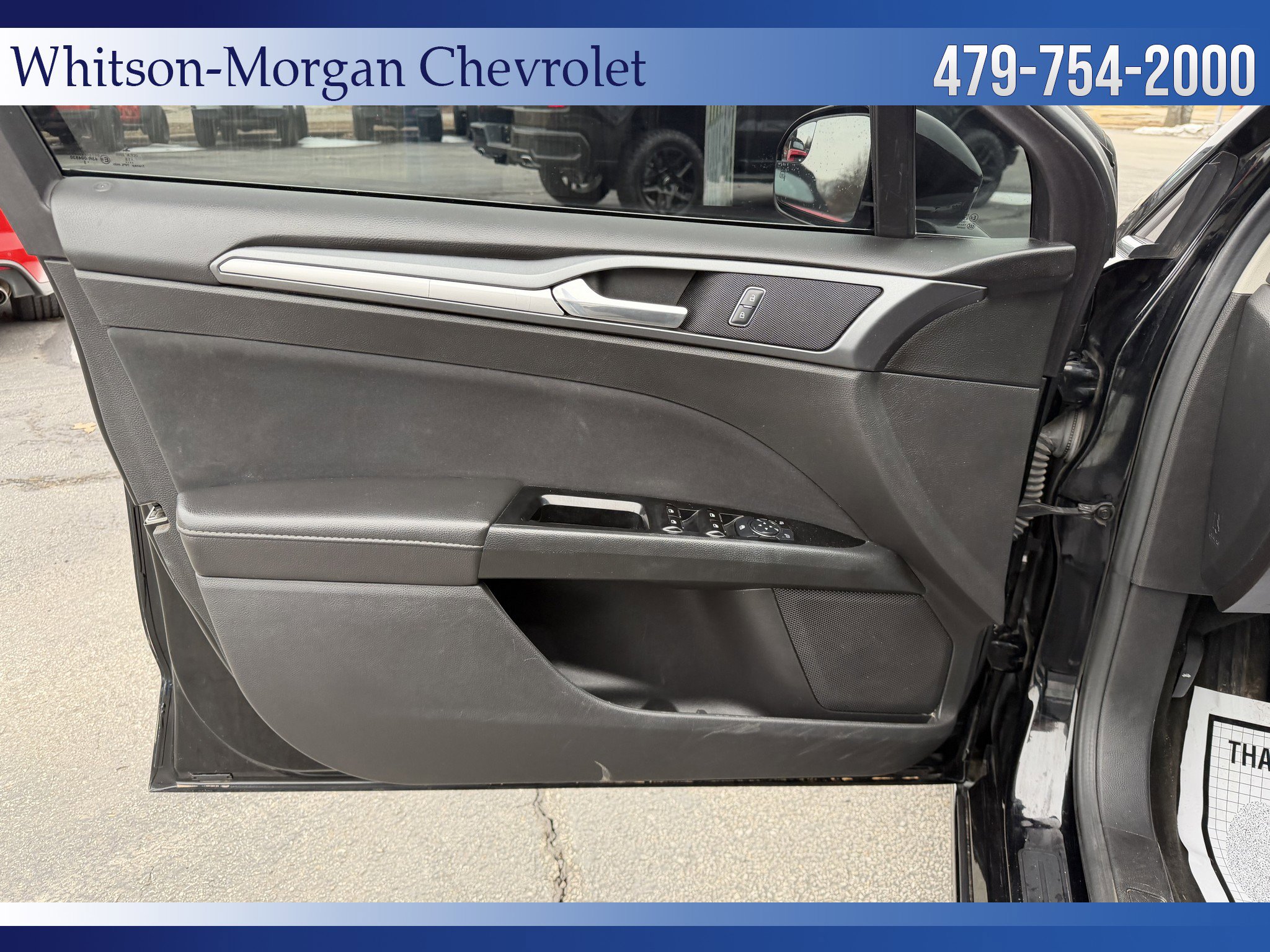 Used 2016 Ford Fusion SE image 11