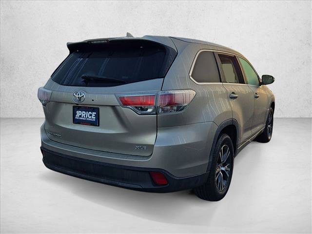 Used 2016 Toyota Highlander XLE FWD image 5