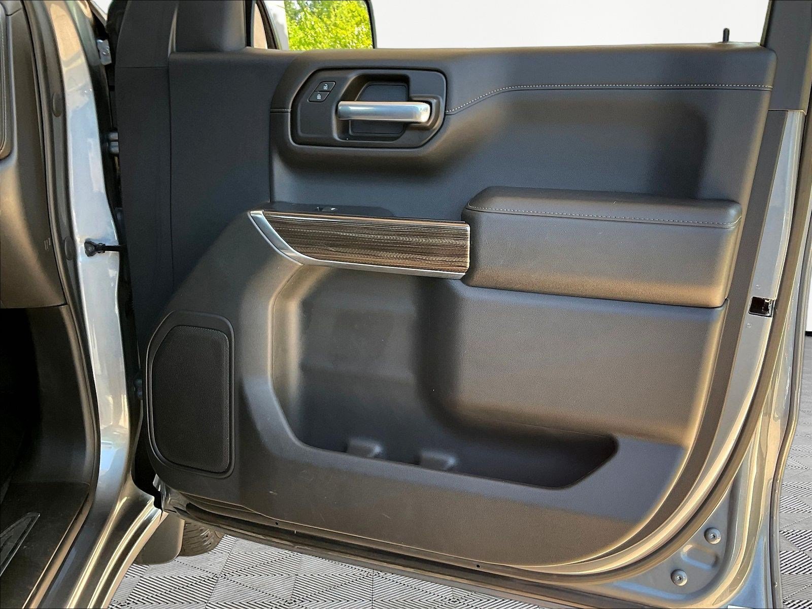 Used 2020 Chevrolet Silverado 1500 LT w/ All-Star Edition AWD/4WD image 28