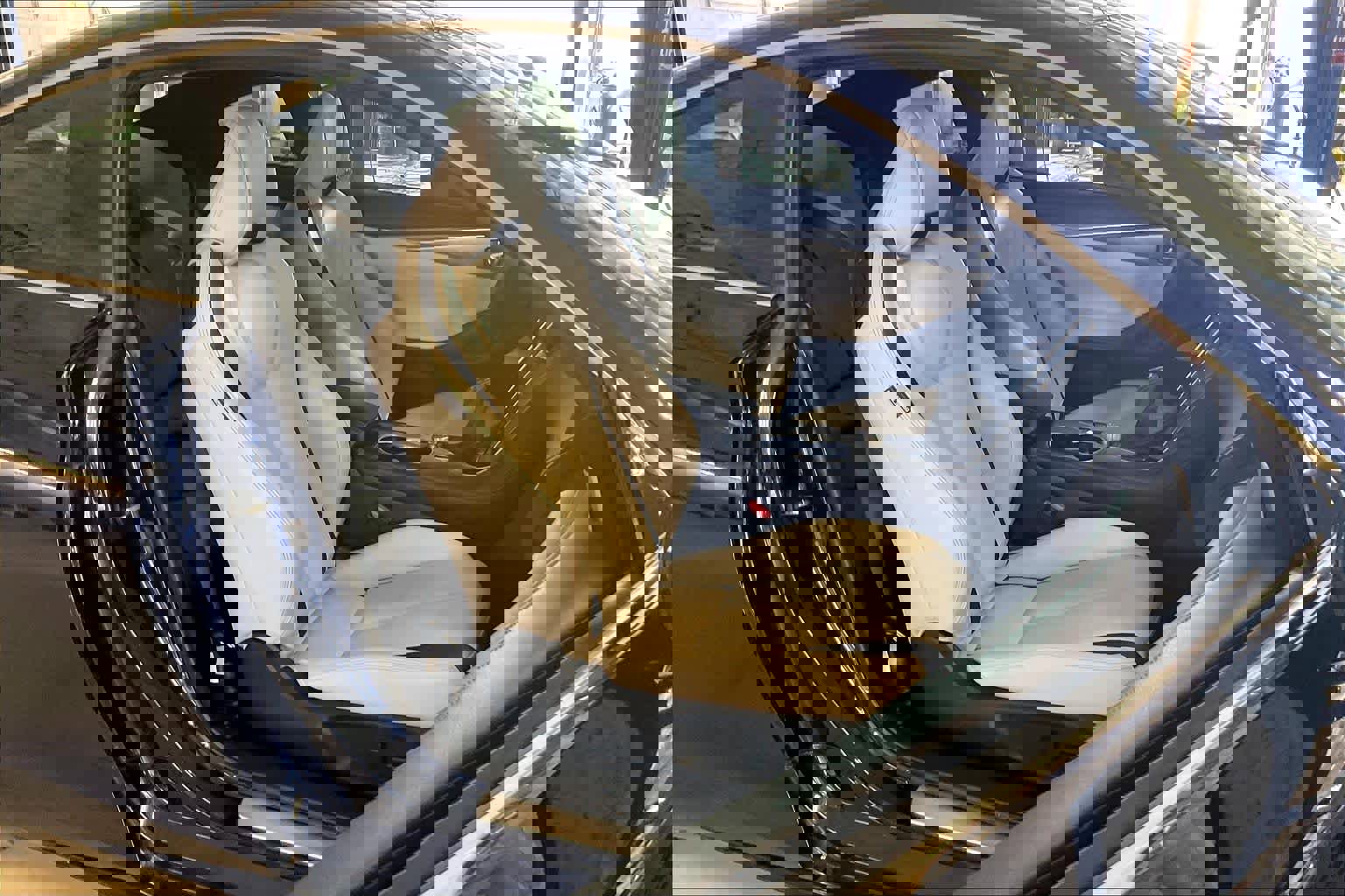 Used 2021 INFINITI Q60 3.0t Luxe w/ Essential Package RWD image 8