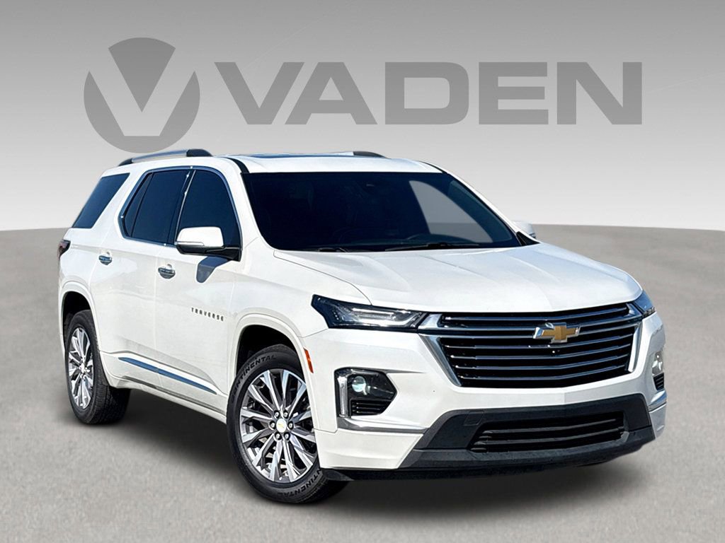 Used 2023 Chevrolet Traverse Premier FWD image 1