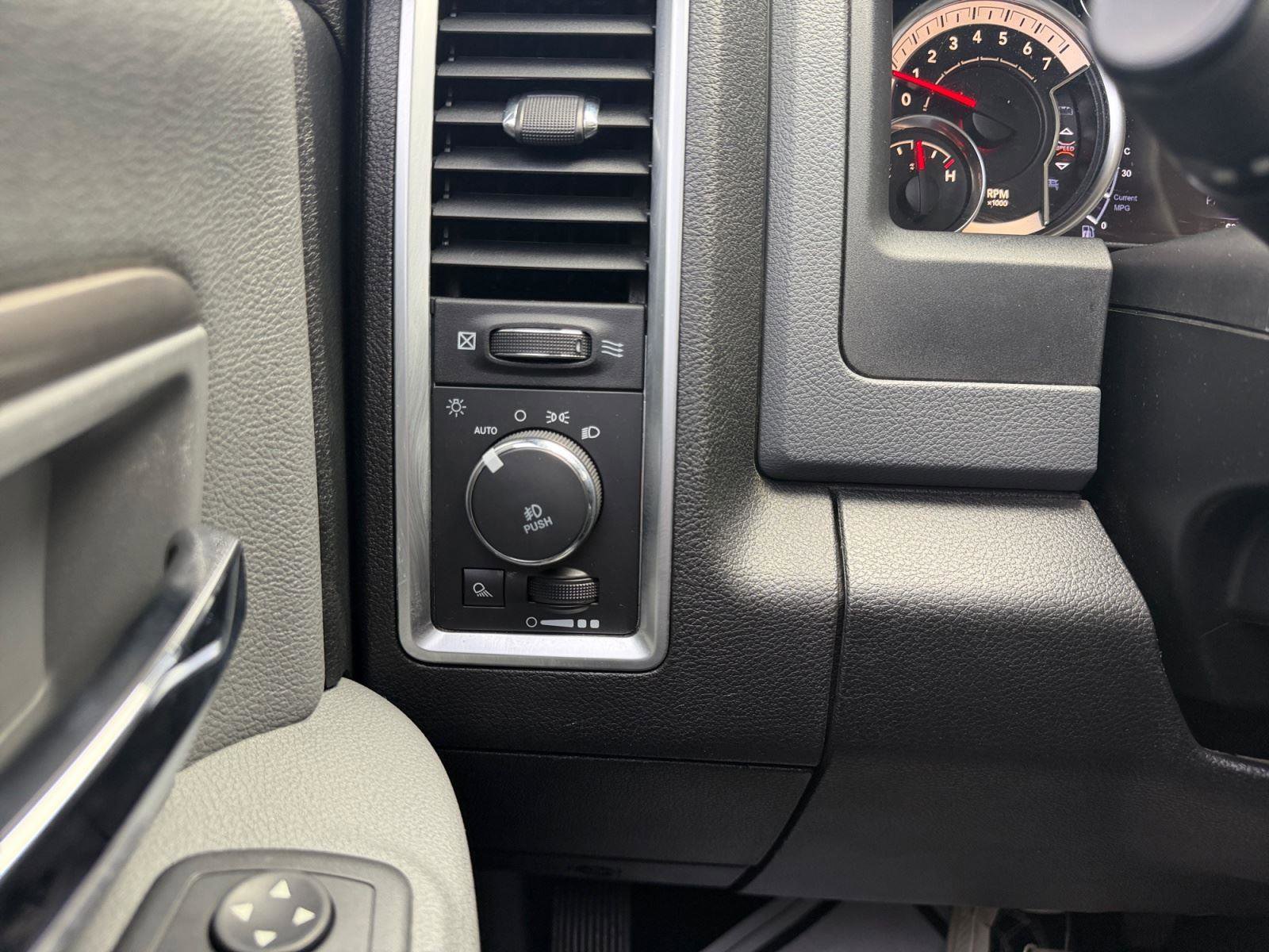 Used 2017 RAM 1500 Big Horn image 23