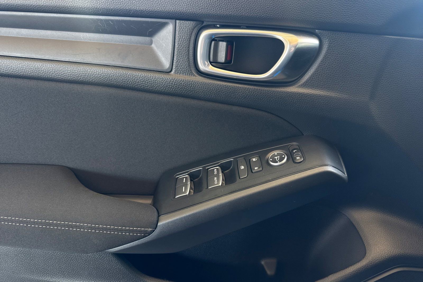 Used 2024 Honda Civic Sport image 11