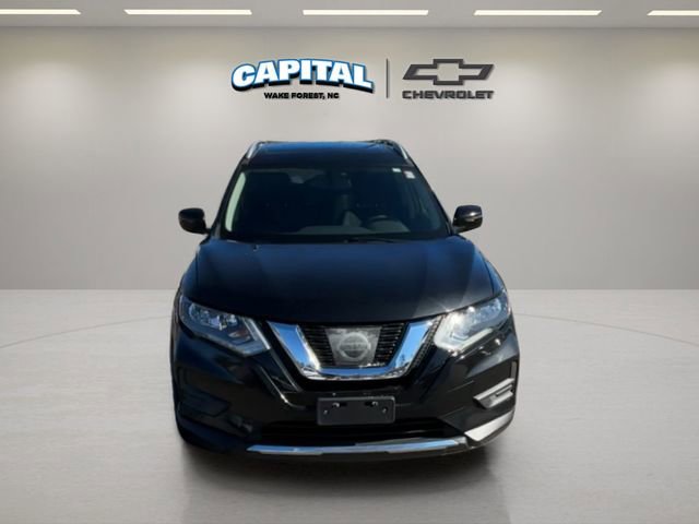 Used 2017 Nissan Rogue SV w/ Sun & Sound Touring Package image 8