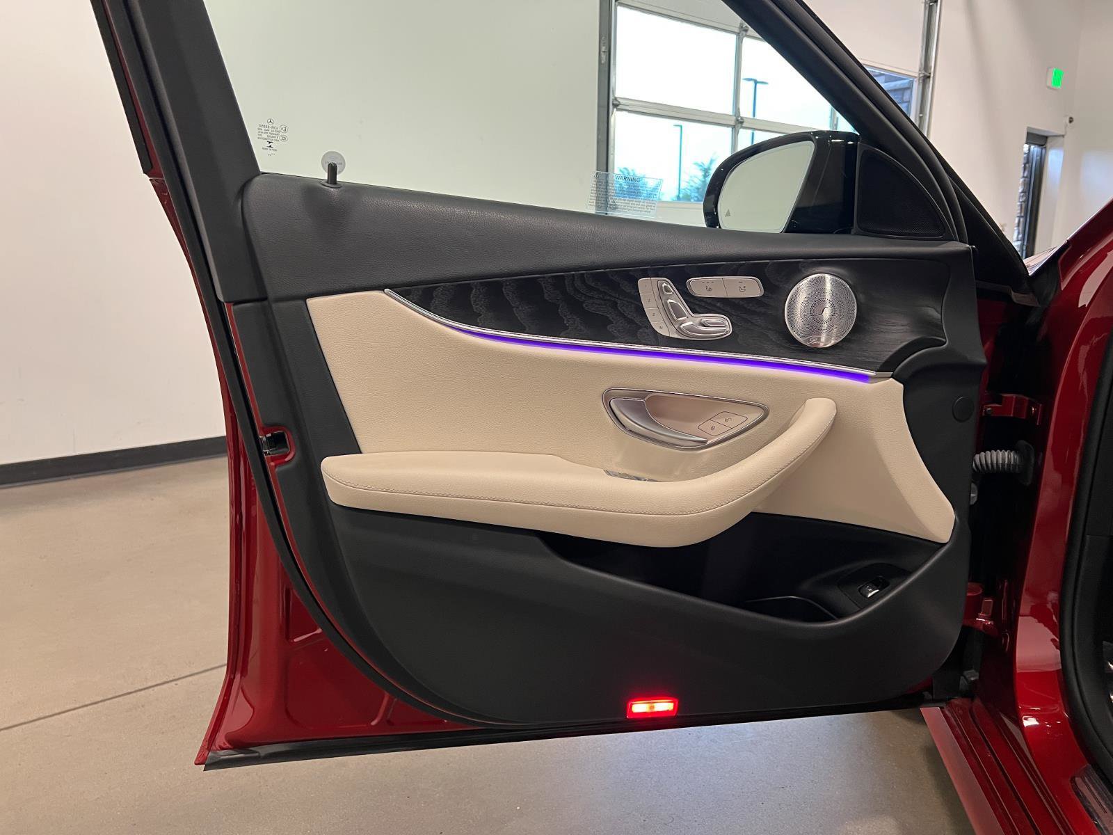 Used 2020 Mercedes-Benz E 350 4MATIC Sedan w/ Parking Assistance Package image 27