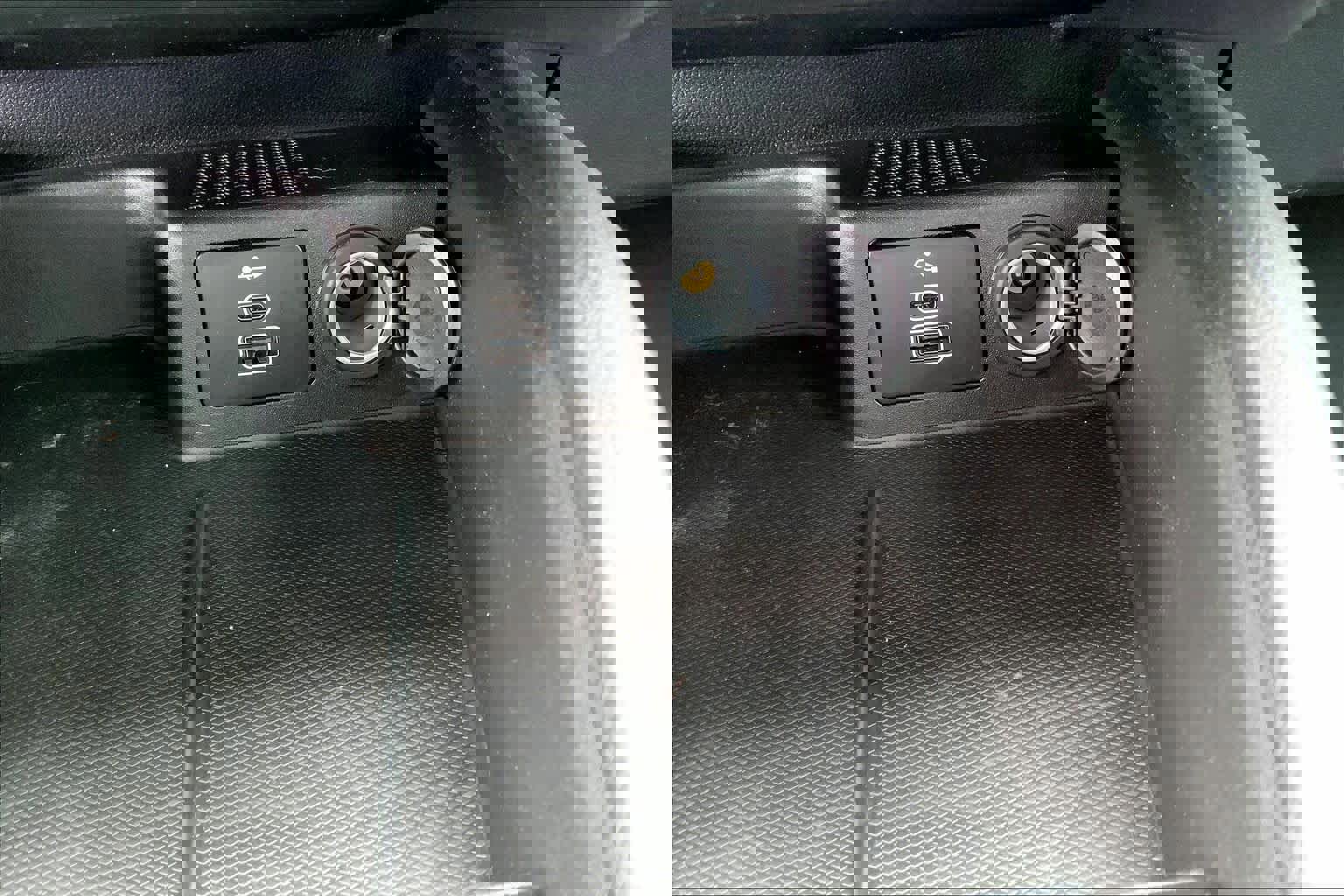 Certified 2024 Ford Escape ST-Line w/ Equipment Group 301A image 31