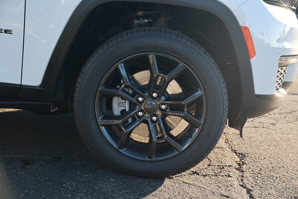 New 2025 Jeep Grand Cherokee L Limited image 8