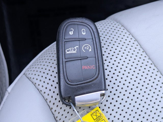 Used 2019 Jeep Cherokee Limited image 27