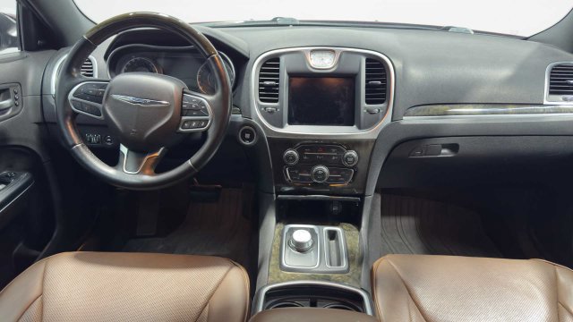 Used 2018 Chrysler 300 Limited w/ Safetytec Plus Group RWD image 18