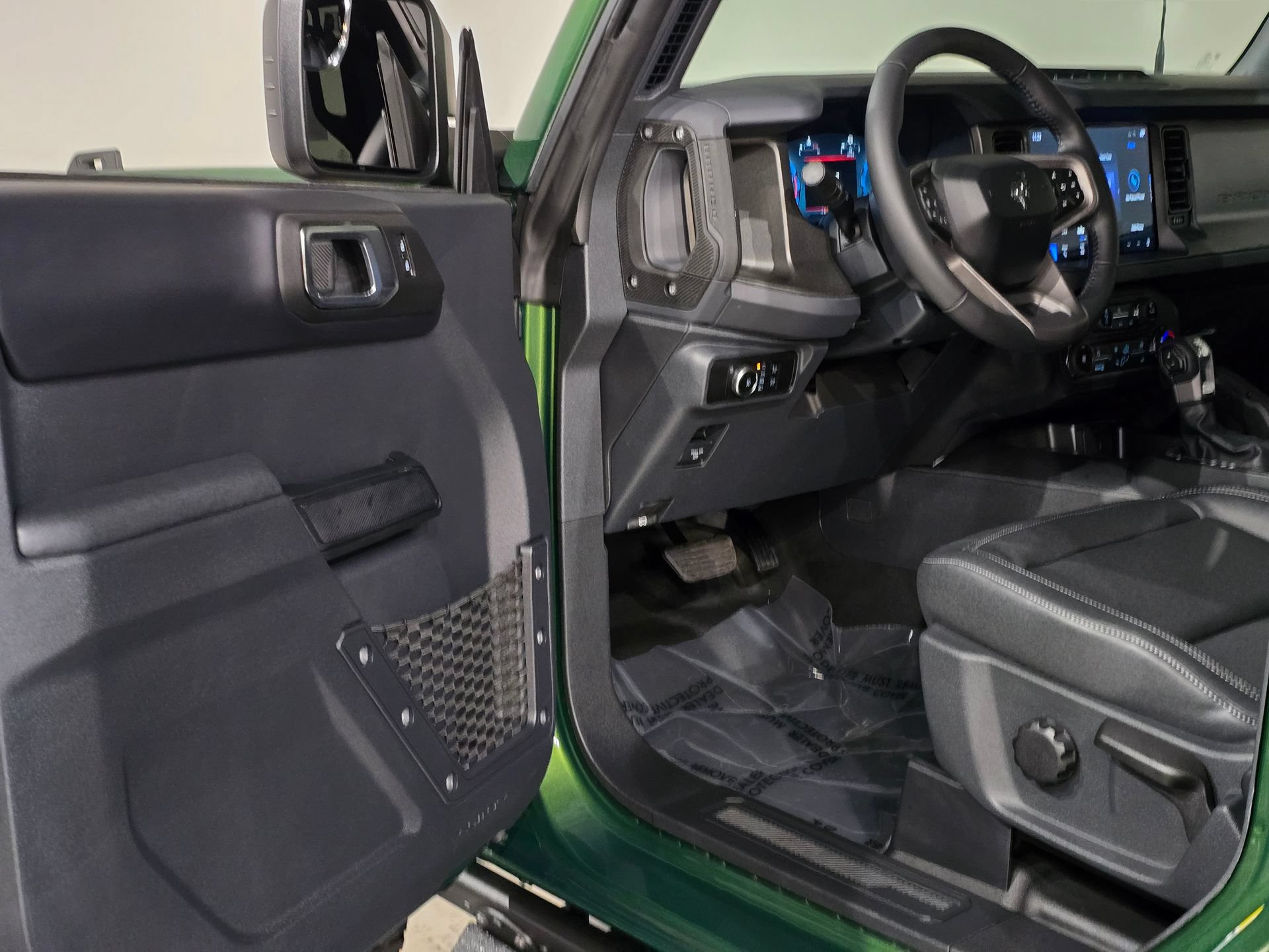 New 2025 Ford Bronco Badlands w/ Sasquatch Package AWD/4WD image 14