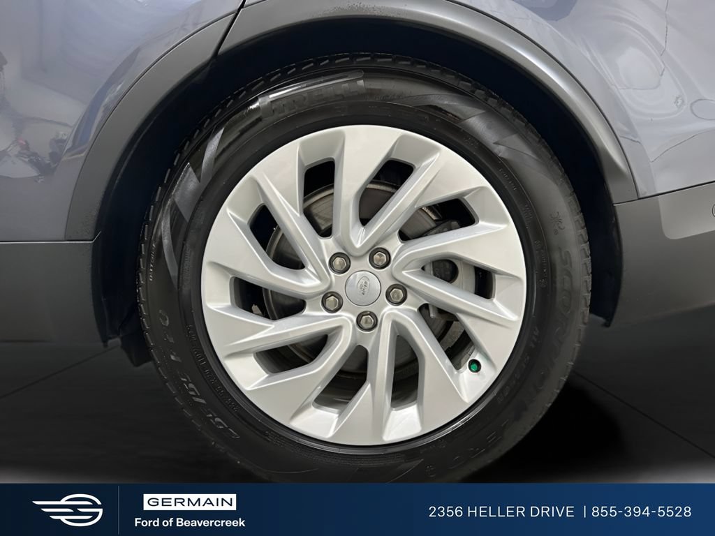 Used 2025 Land Rover Discovery S AWD/4WD image 30