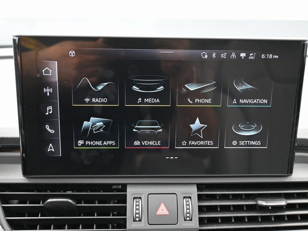 Used 2024 Audi Q5 2.0T Premium w/ Convenience Package image 23