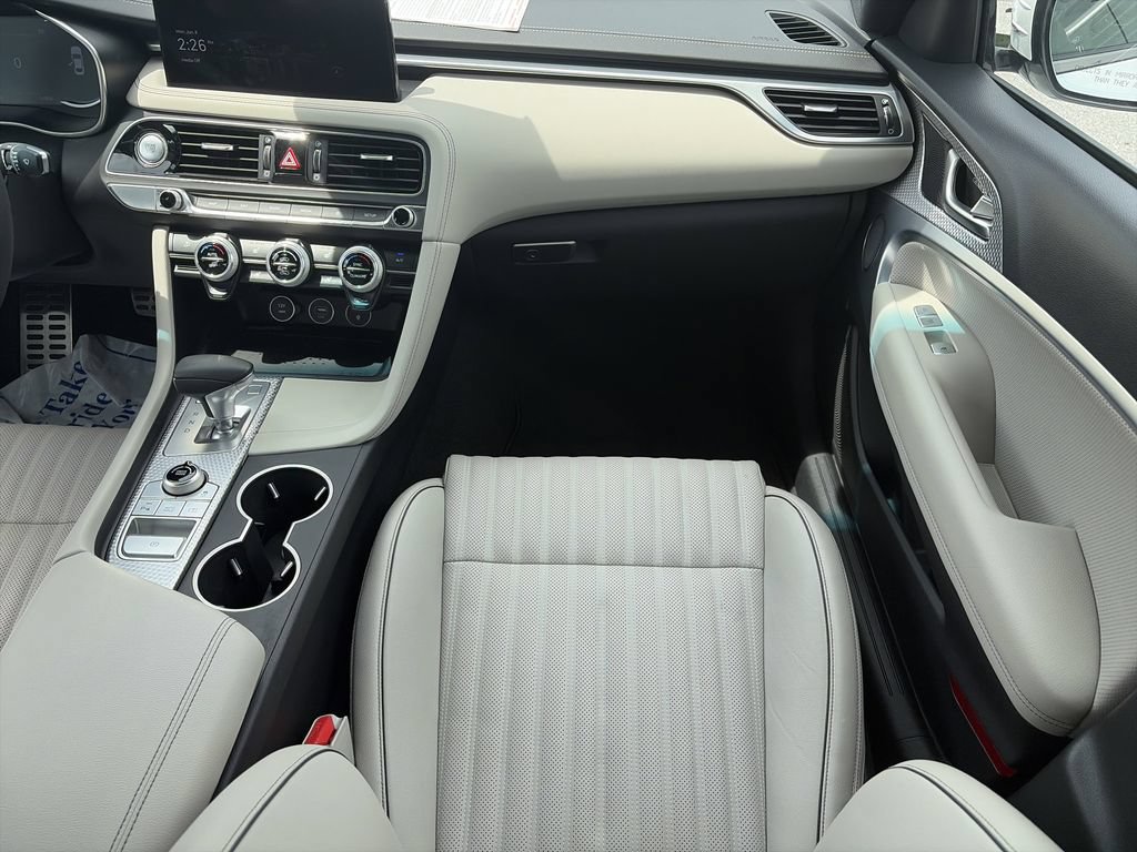 Used 2023 Genesis G70 2.0T w/ Sport Prestige Package RWD image 17