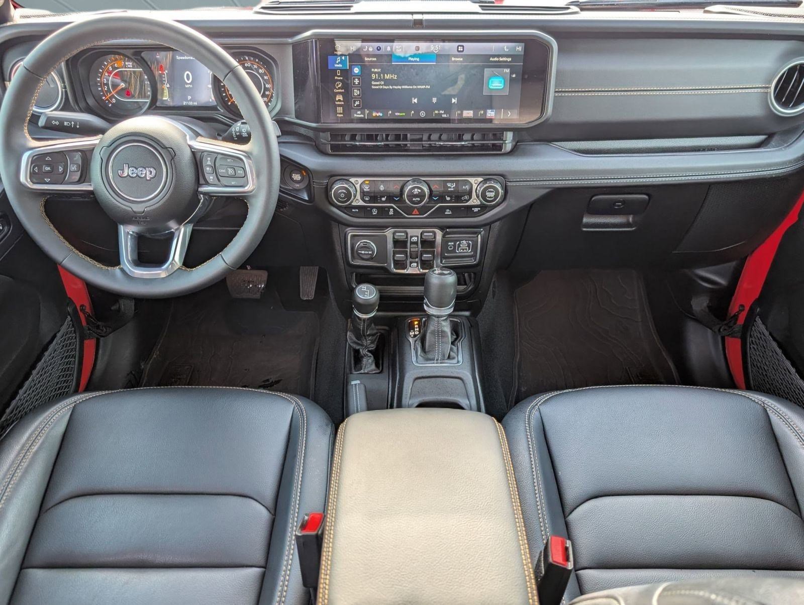 Used 2024 Jeep Wrangler Sahara image 16