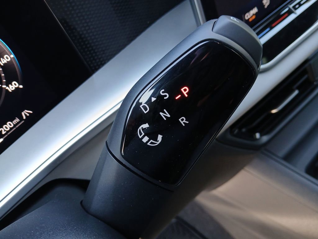 New 2026 Volkswagen Tiguan SE R-Line image 23