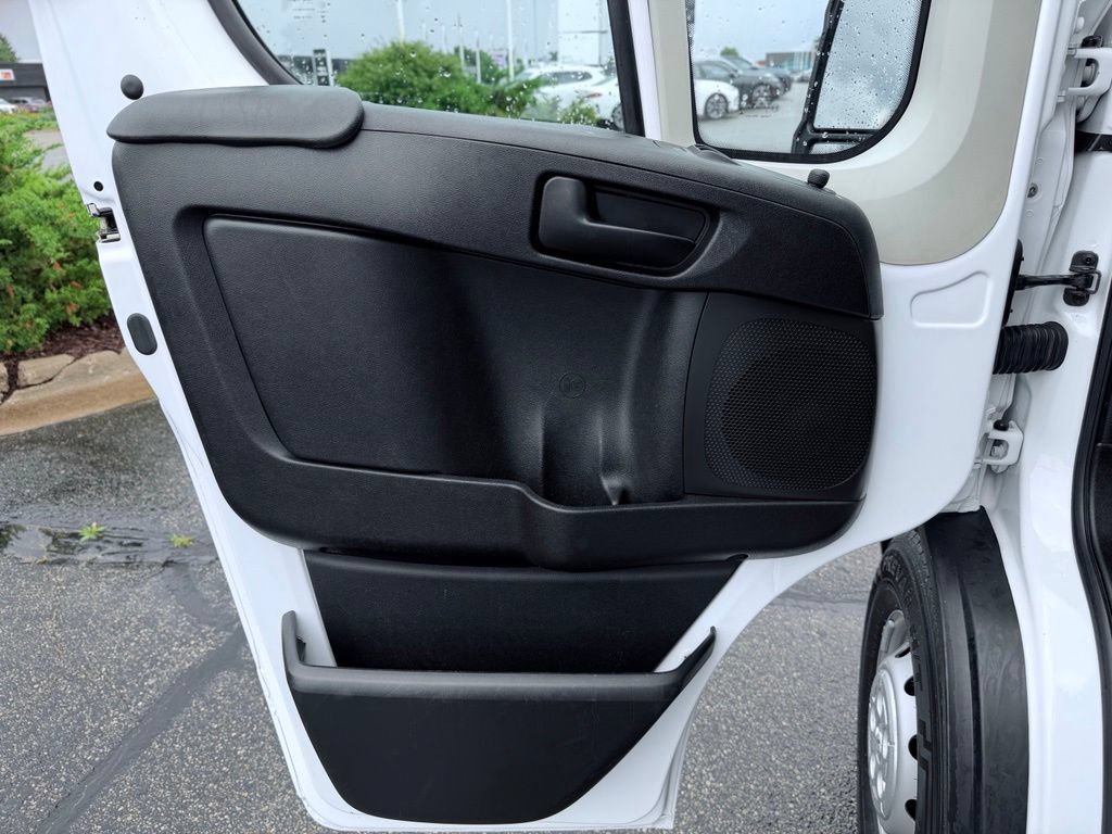 Used 2021 RAM ProMaster 2500 w/ Interior LED Lighting Group FWD image 13