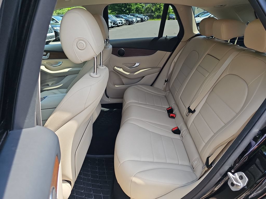 Used 2022 Mercedes-Benz GLC 300 4MATIC image 26