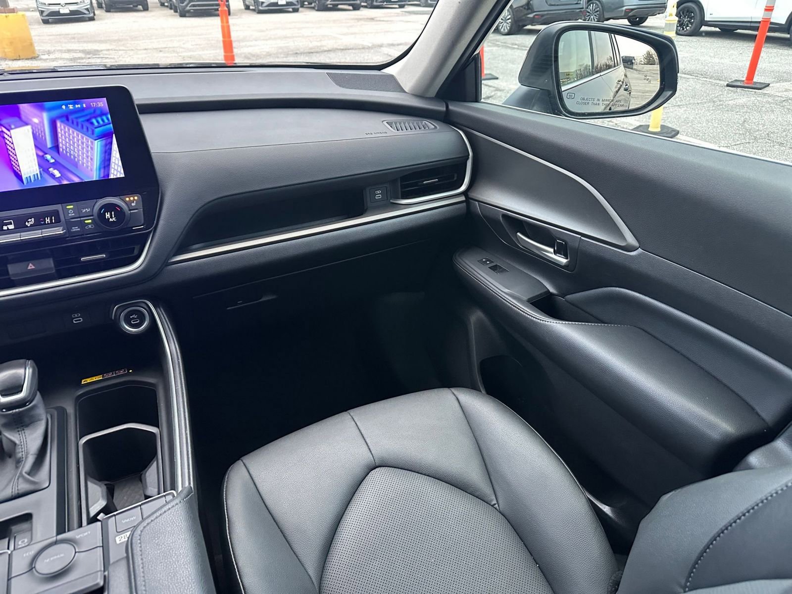 Used 2025 Toyota Grand Highlander XLE image 36