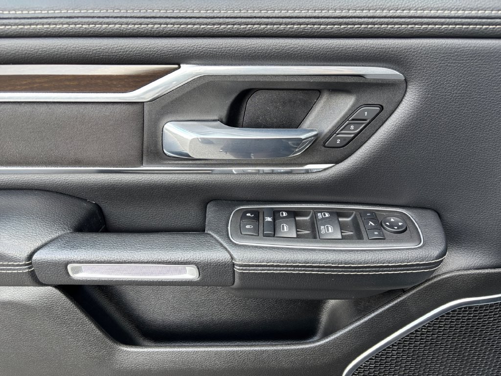 Used 2022 RAM 1500 Laramie AWD/4WD image 23