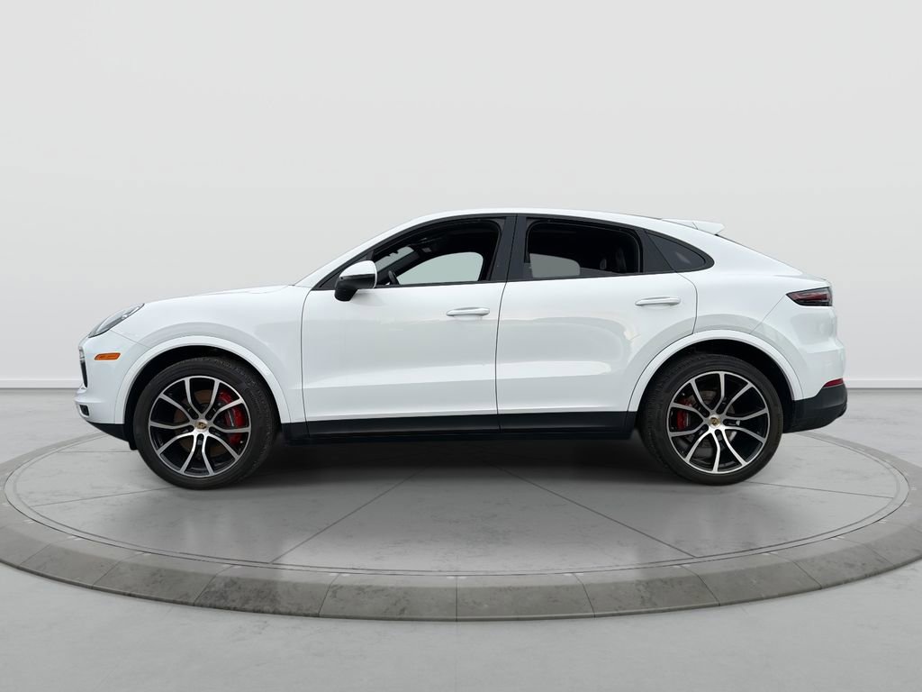 Used 2023 Porsche Cayenne Platinum Edition image 4