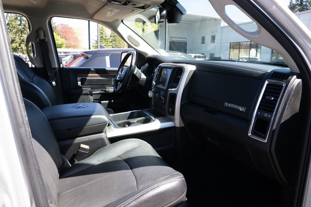 Used 2018 RAM 1500 Laramie w/ Convenience Group AWD/4WD image 26