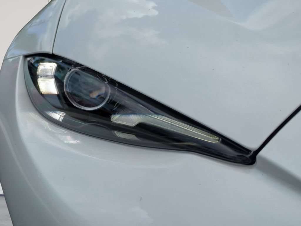 New 2026 MAZDA MX-5 Miata Grand Touring RWD image 9
