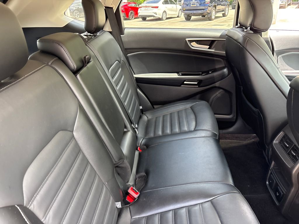 Used 2017 Ford Edge SEL w/ Equipment Group 201A FWD image 29