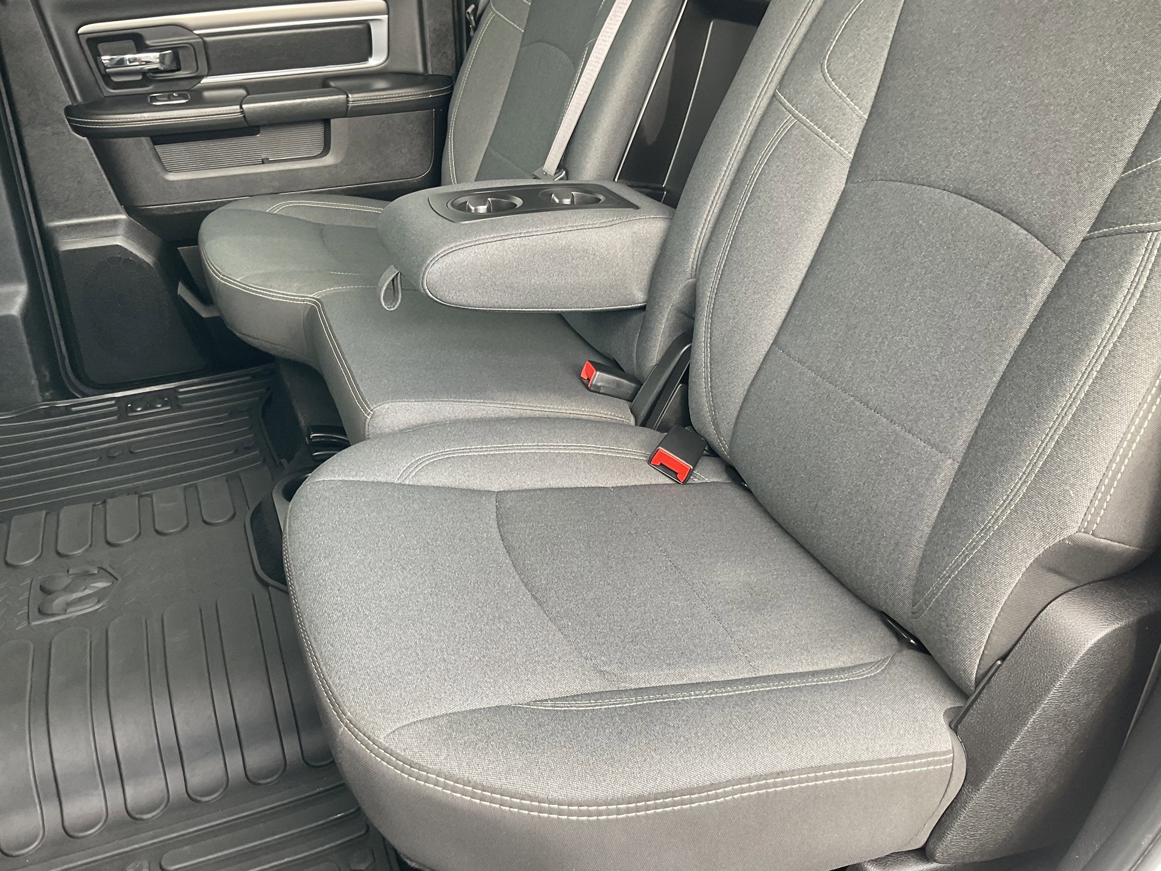 Used 2024 RAM 1500 Classic Warlock image 40